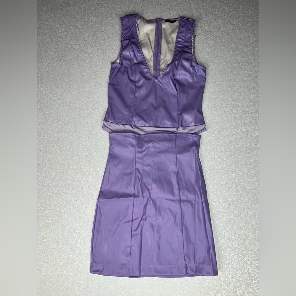 Lavender Faux Leather V-Neck Bodysuit & High Waist Mini Skirt Set Size M New - Picture 6 of 13